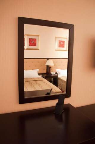 Отель Hotel Baden Кэлэраши Двухместный номер с 2 отдельными кроватями-4